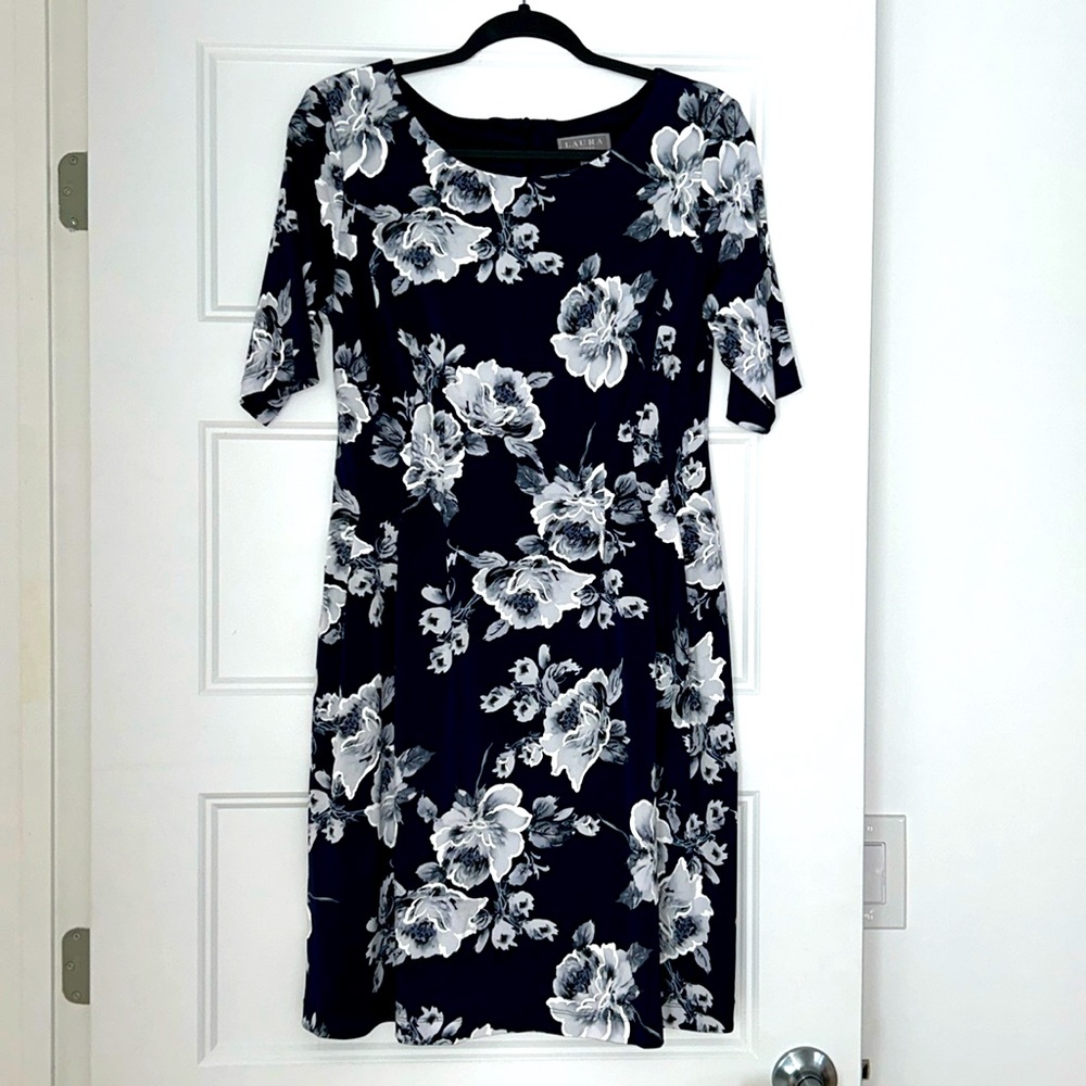 Brand new Laura dress size 8
